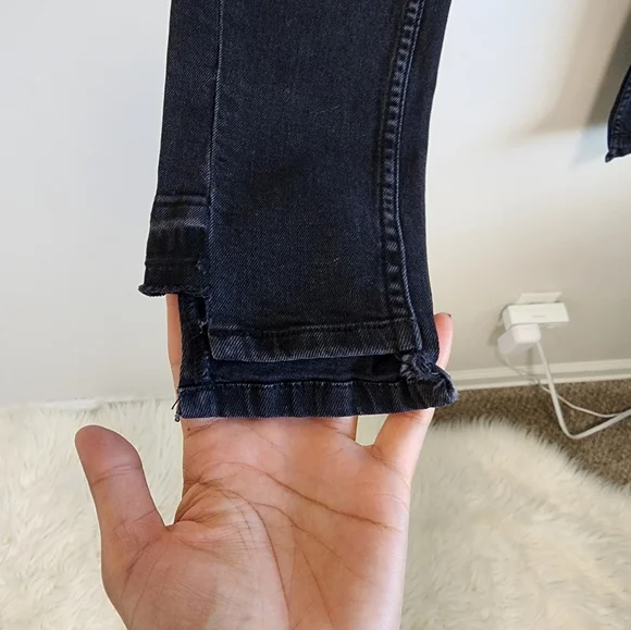 NWT Zara Black Distressed Skinny Jeans! - Picture 5 of 6